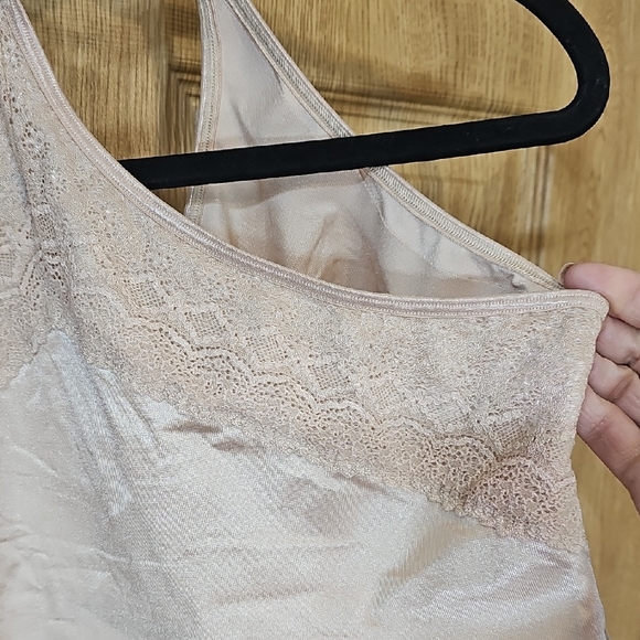 Ruby Ribbon Cream Racer Back Bra - Picture 8 of 9